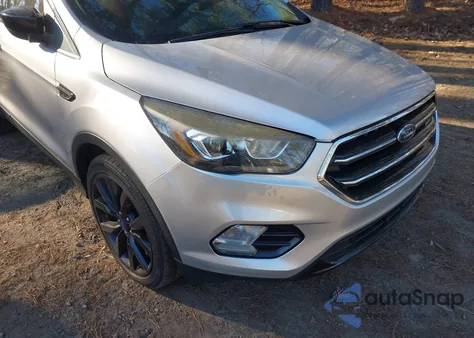 2017 Ford Escape Se из США, поврежденный, VIN 1FMCU0GD5HUA35983